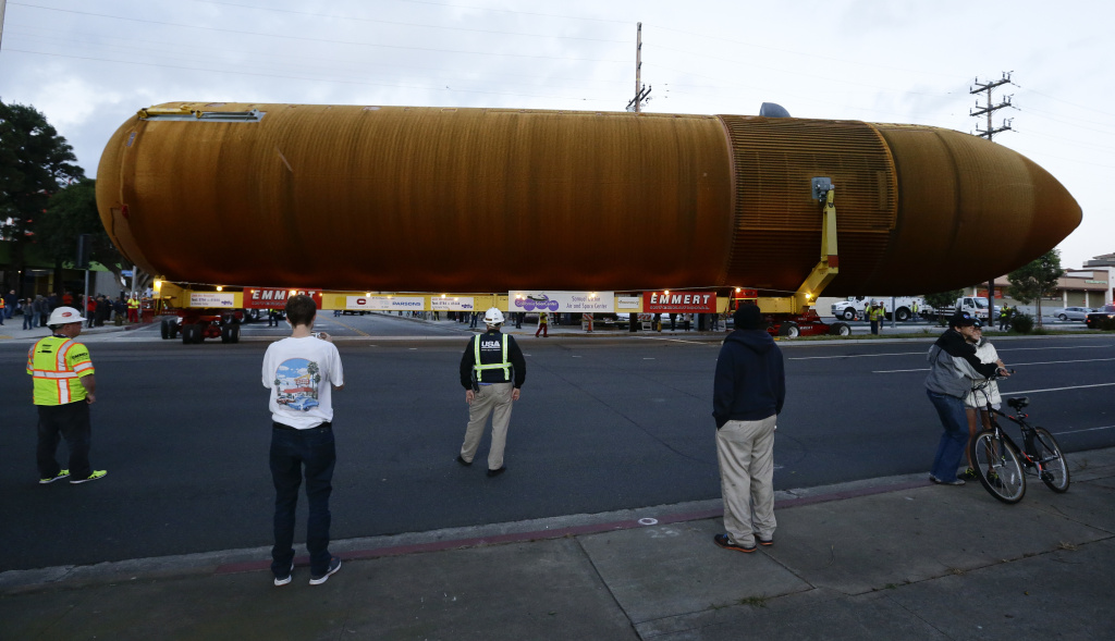 Slideshow Massive NASA fuel tank cruises through Los Angeles 89.3 KPCC