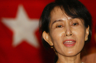 Mercer 692 File photo of Myanmar democracy leader Aung San Suu Kyi, at a press conference after being freed from 19 months under house arrest on 06 May 2002.